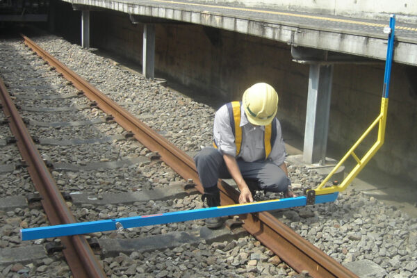 FRP建築限界測定器