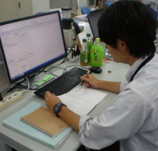 新入社員座談会写真1