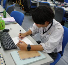 新入社員座談会写真6